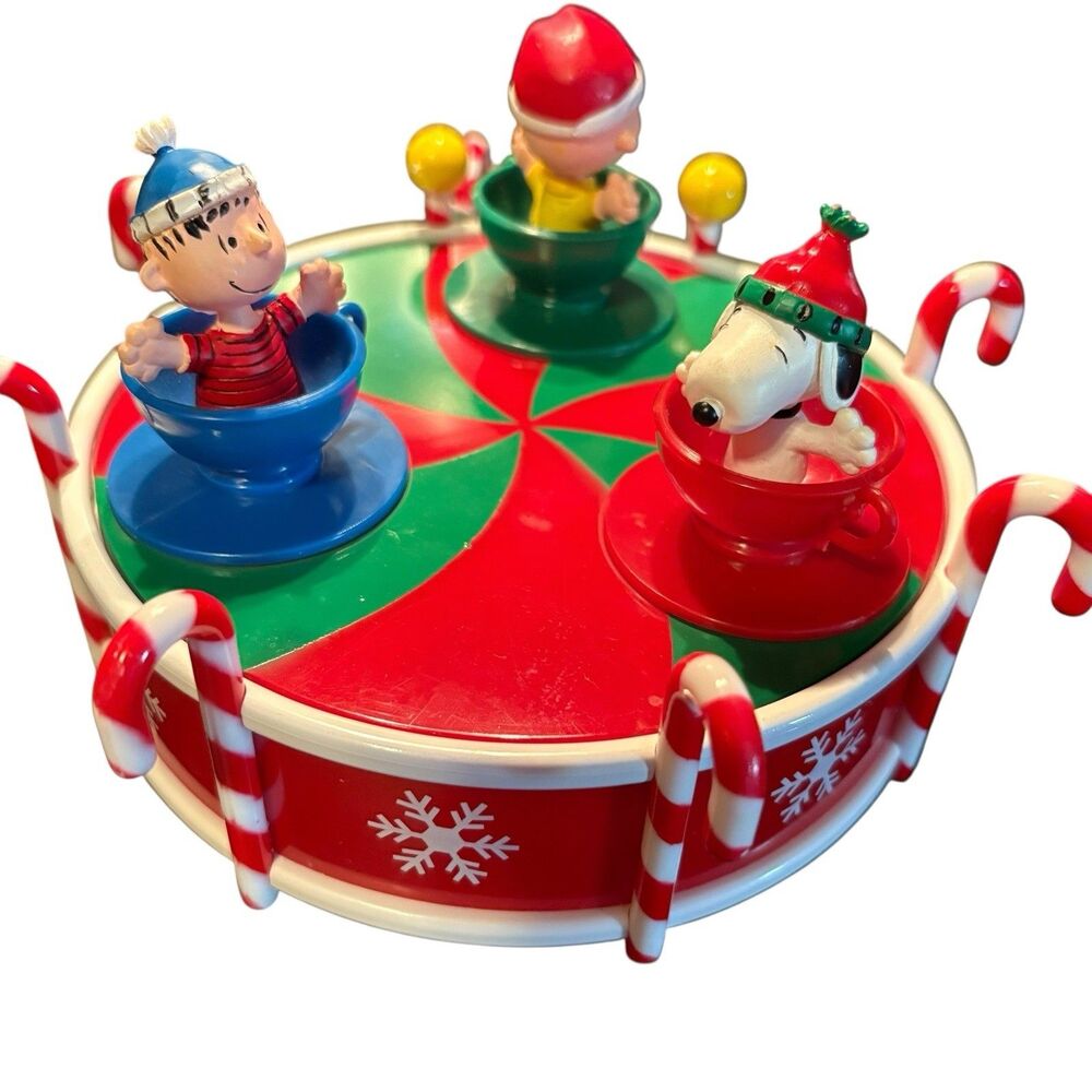 Peanuts Gang Musical Spinning Teacup Carousel WORKS plays Christmas Carols Gemmy